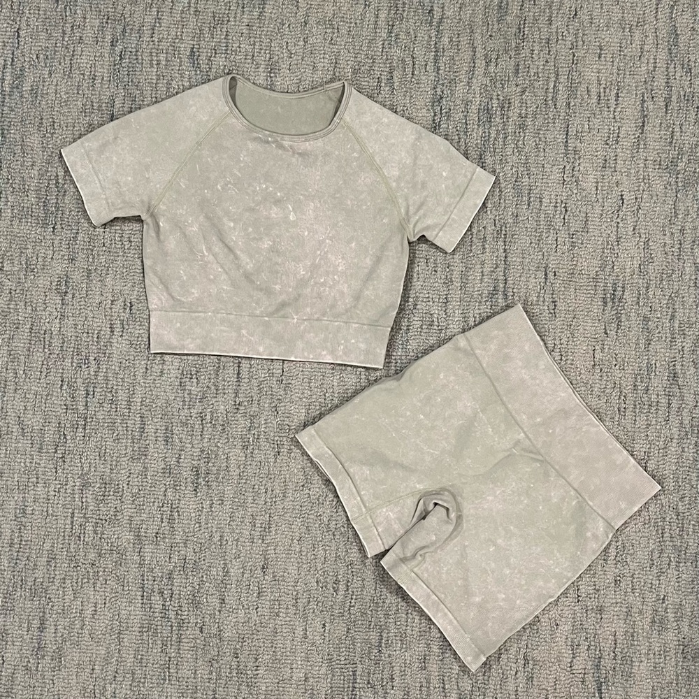 Light Green Short Sleeve Crop Top and Shorts Workout Set